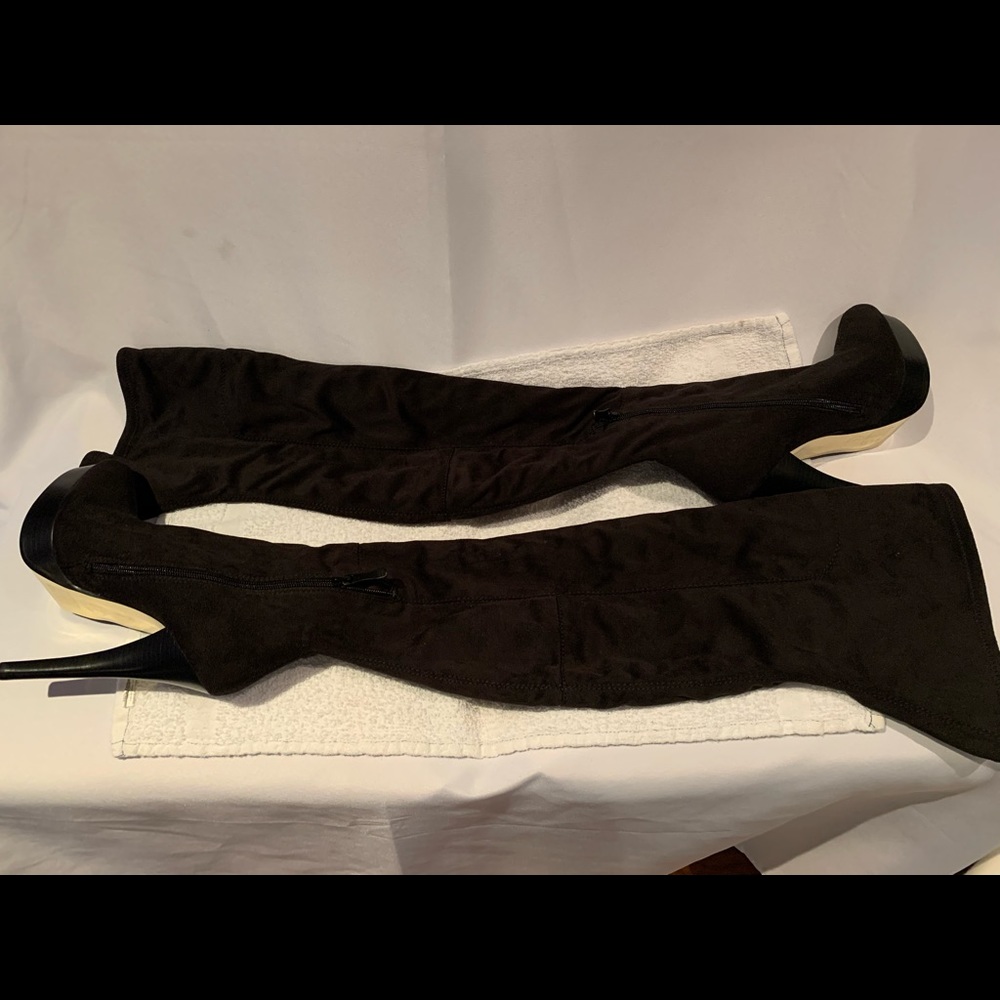 Over the knee platform boots, never been worn